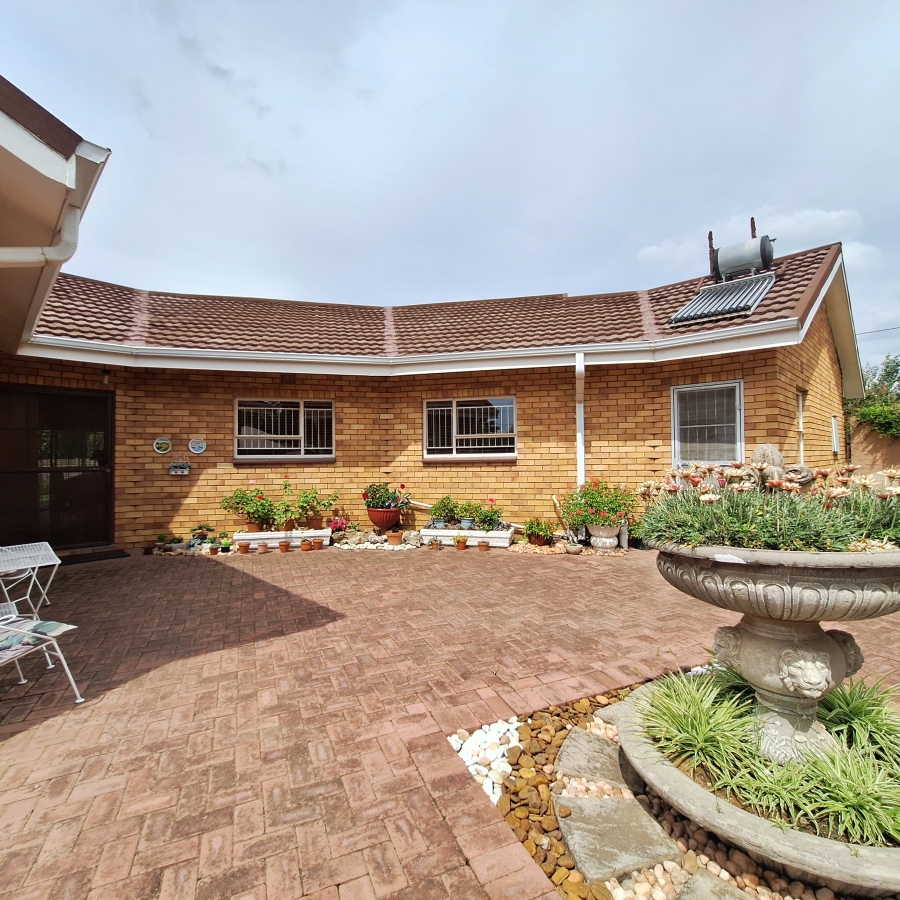 5 Bedroom Property for Sale in Villiers Free State